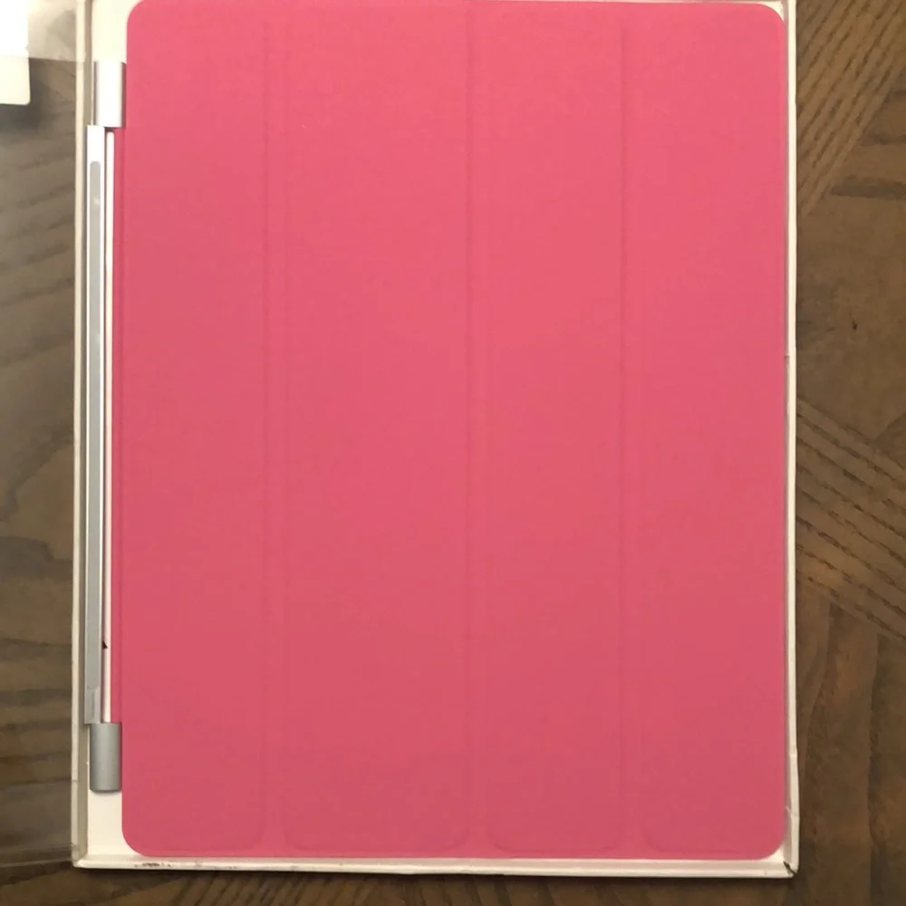 NWT iPad Smart Cover